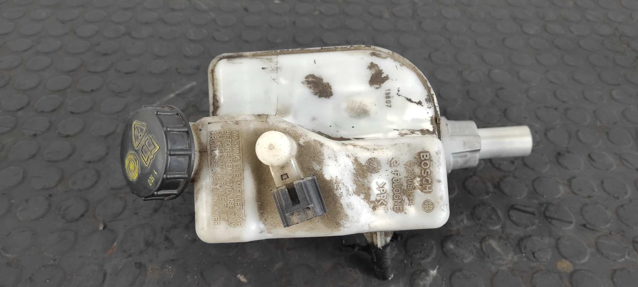 Recambio de BOMBA FRENO para FORD TRANSIT CAJA ABIERTA '06 FT 330 K   Cabina simple, corta H9FB referencia OEM IAM 0204051174   - BLANCO 7