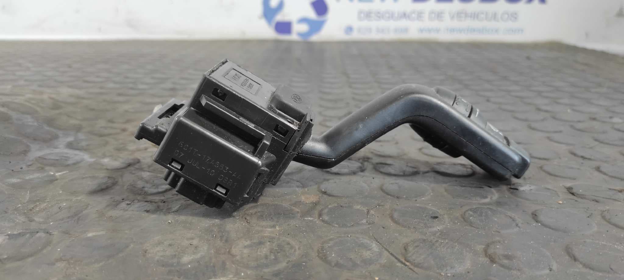 Recambio de MANDO LIMPIA para FORD TRANSIT CAJA ABIERTA '06 FT 330 K   Cabina simple, corta H9FB referencia OEM IAM 17D940   - BLANCO 7