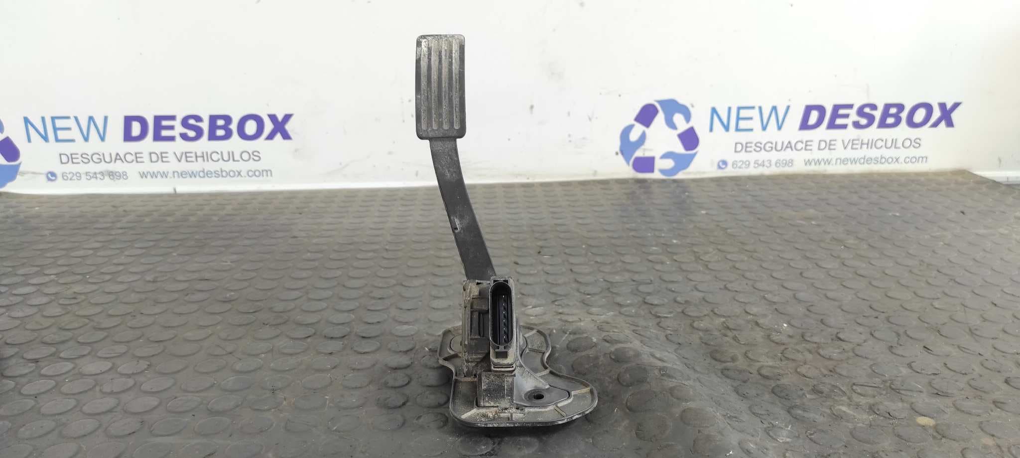 Recambio de POTENCIOMETRO PEDAL para FORD TRANSIT CAJA ABIERTA '06 FT 330 K   Cabina simple, corta H9FB referencia OEM IAM 6C119F836CB   - BLANCO