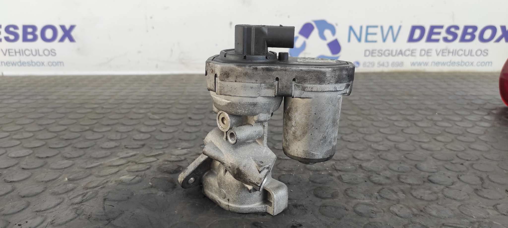 Recambio de VALVULA EGR para FORD TRANSIT CAJA ABIERTA '06 H9FB referencia OEM IAM 724809700   - BLANCO 4