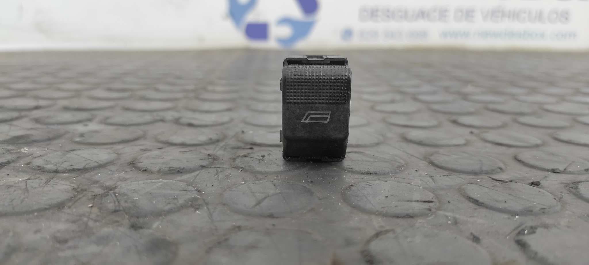 Recambio de MANDO ELEVALUNAS DELANTERO IZQUIERDO para SEAT IBIZA (6K1) Signo AUA referencia OEM IAM 6H0959855A   - BLANCO