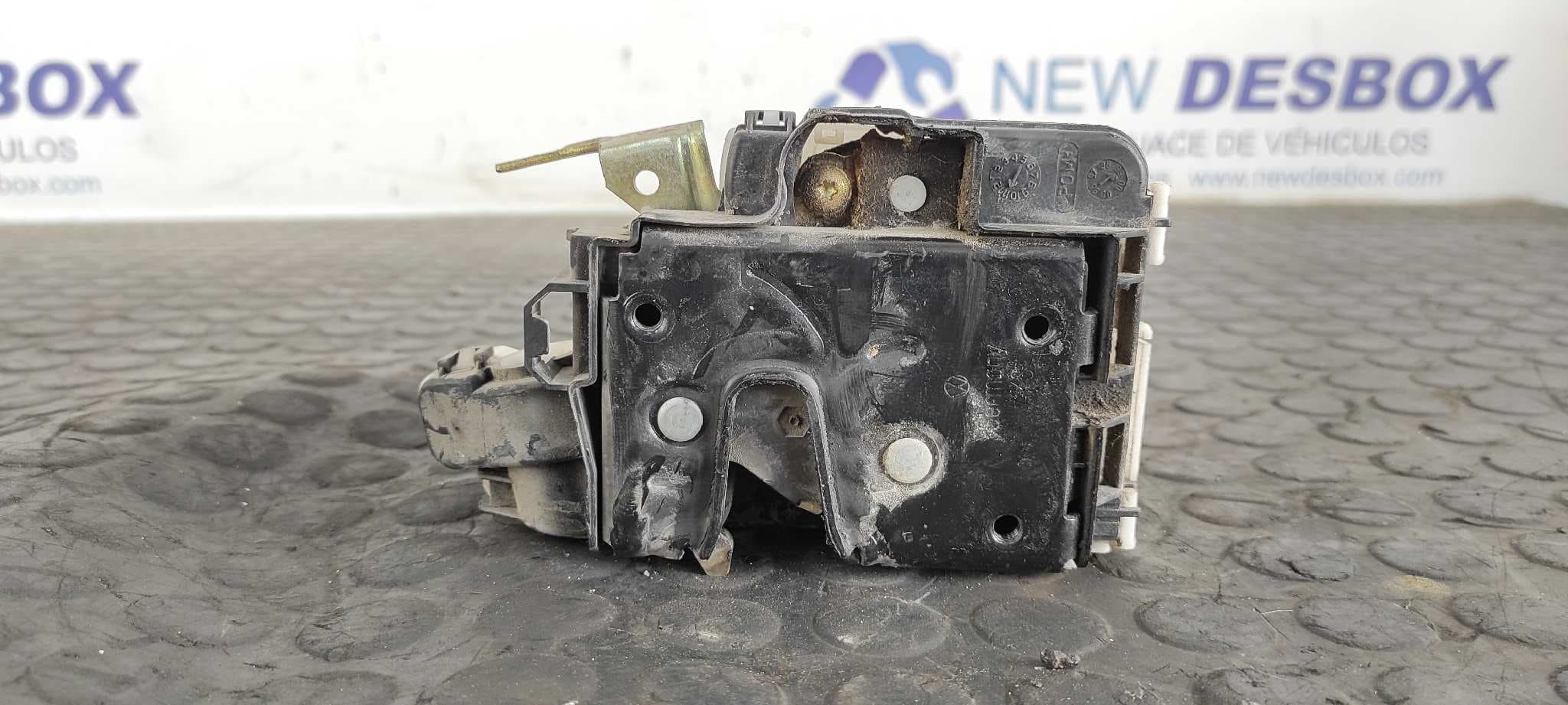 Recambio de CERRADURA PUERTA DELANTERA DERECHA para VOLKSWAGEN POLO BERLINA (6N2) Conceptline AUD referencia OEM IAM 6N1337016E   - AZUL 5