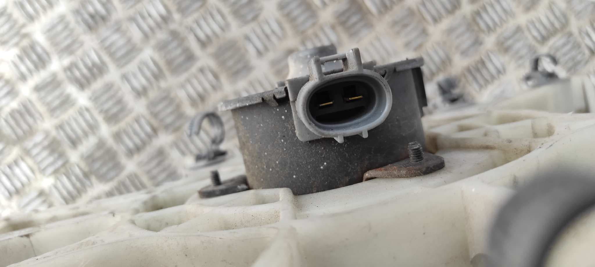 Recambio de ELECTROVENTILADOR para TOYOTA YARIS (KSP9/SCP9/NLP9) Básico 1KRFE referencia OEM IAM 2635005251   - ROJO 4