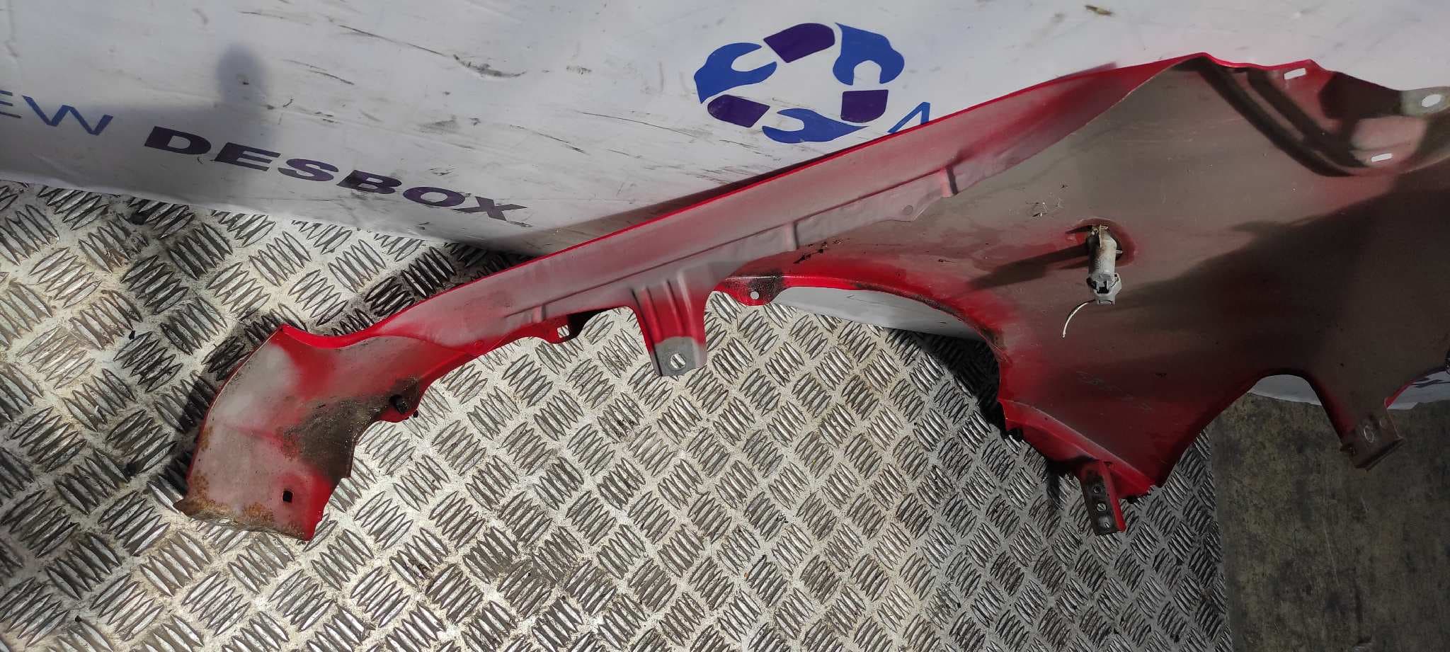 Recambio de ALETA DELANTERA IZQUIERDA para TOYOTA YARIS (KSP9/SCP9/NLP9) Básico 1KRFE referencia OEM IAM    - ROJO 4