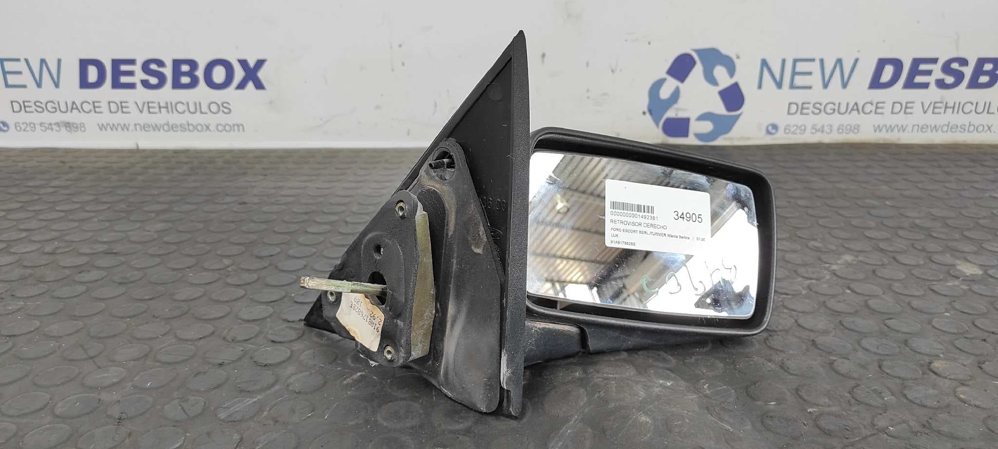 Recambio de RETROVISOR DERECHO para FORD ESCORT BERL./TURNIER Atlanta Berlina LUK referencia OEM IAM 91AB17682BE   - BLANCO