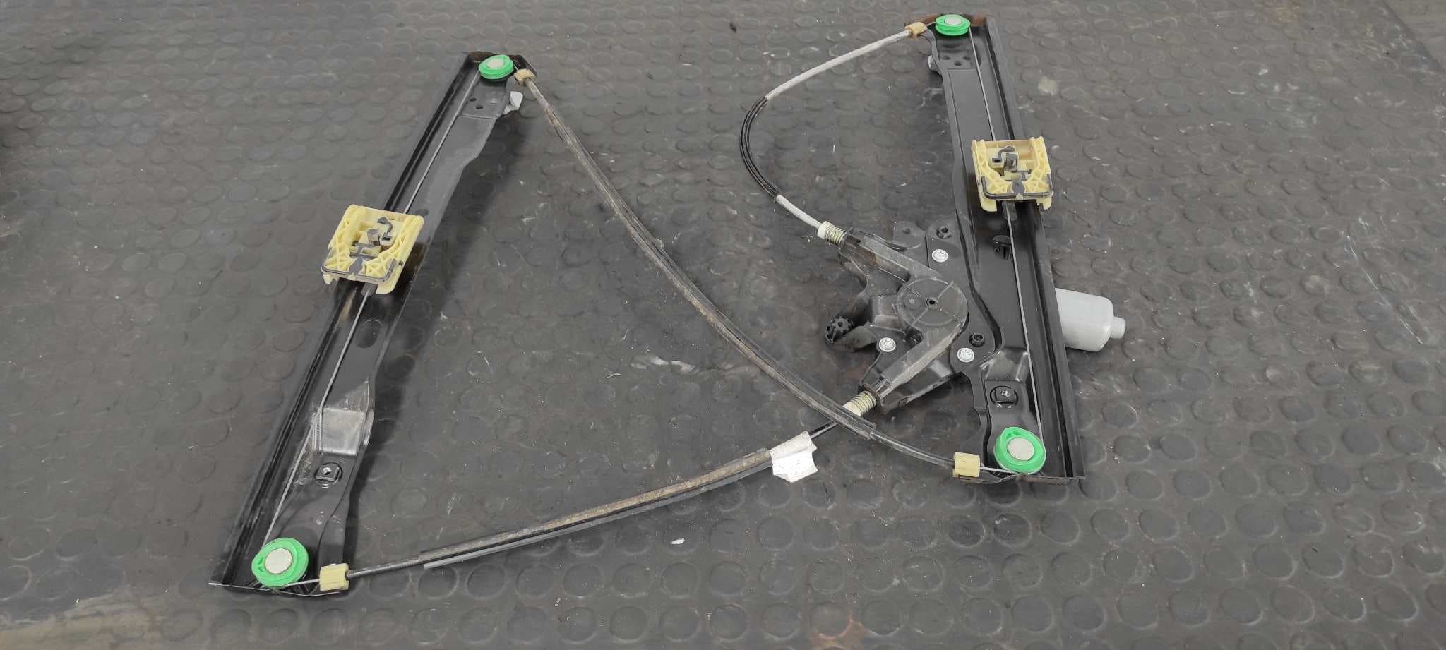 Recambio de ELEVALUNAS DELANTERO IZQUIERDO para FORD GRAND C-MAX UFDB referencia OEM IAM 918957102   - BLANCO 7