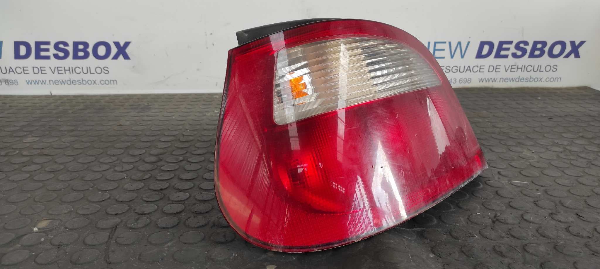 Recambio de PILOTO TRASERO IZQUIERDO para RENAULT MEGANE I FASE 2 GANDTOUR (KA..) 1.6 16V Authentique K4M referencia OEM IAM 7700428320   - NEGRO 7