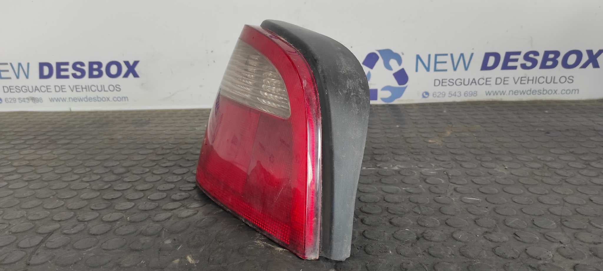 Recambio de PILOTO TRASERO IZQUIERDO para RENAULT MEGANE I FASE 2 GANDTOUR (KA..) 1.6 16V Authentique K4M referencia OEM IAM 7700428320   - NEGRO 5