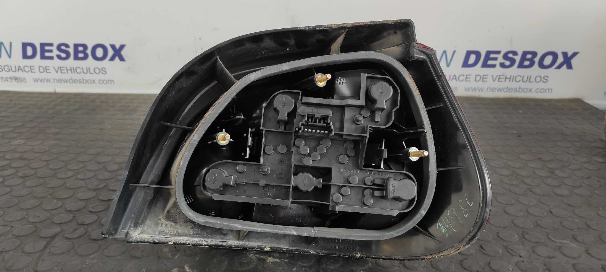 Recambio de PILOTO TRASERO IZQUIERDO para RENAULT MEGANE I FASE 2 GANDTOUR (KA..) 1.6 16V Authentique K4M referencia OEM IAM 7700428320   - NEGRO 6
