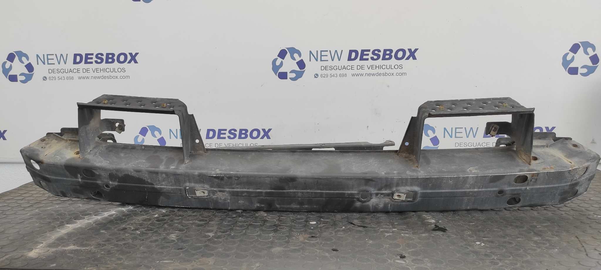 Recambio de REFUERZO PARAGOLPES DELANTERO para FORD TRANSIT CAJA ABIERTA '06 FT 330 K   Cabina simple, corta H9FB referencia OEM IAM 6C1117K876CE   - BLANCO