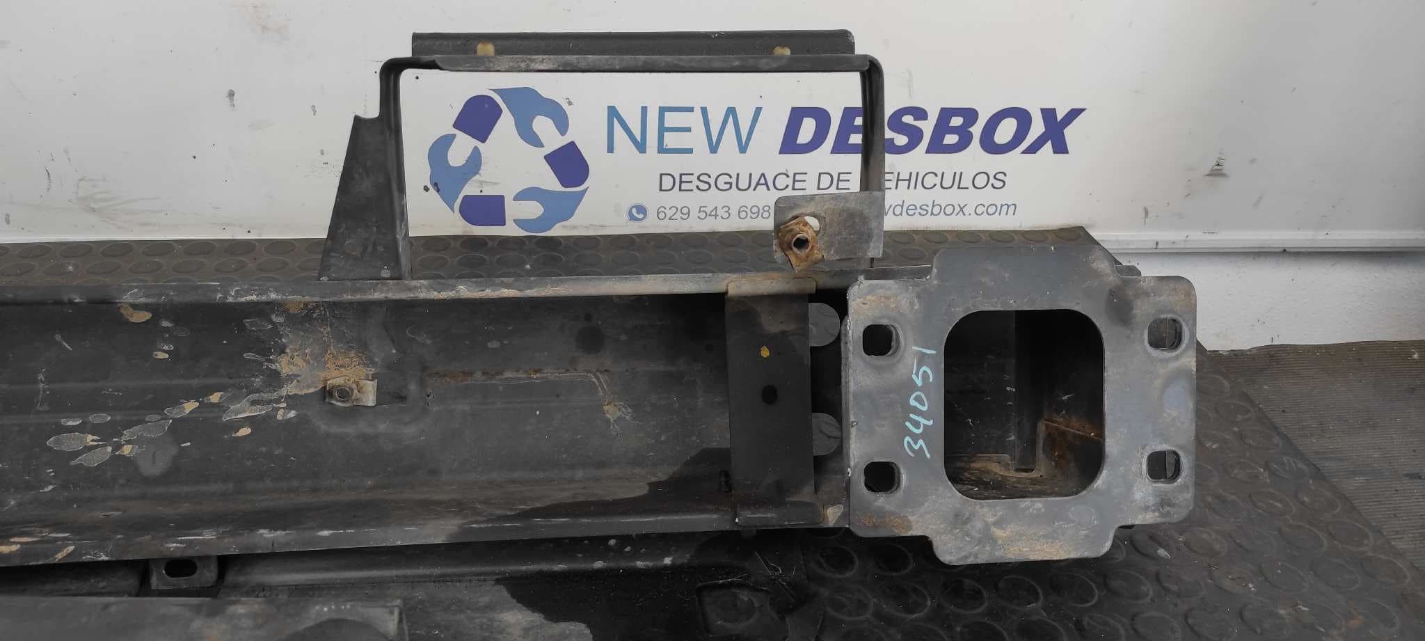 Recambio de REFUERZO PARAGOLPES DELANTERO para FORD TRANSIT CAJA ABIERTA '06 FT 330 K   Cabina simple, corta H9FB referencia OEM IAM 6C1117K876CE   - BLANCO 8