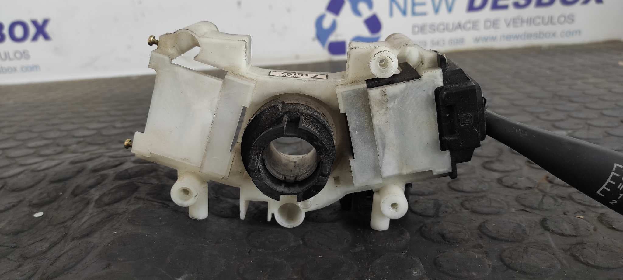 Recambio de MANDO LIMPIA para FORD RANGER (ER) Royal Cabina simple 4X4 WLT referencia OEM IAM C55CV82   - VERDE 7