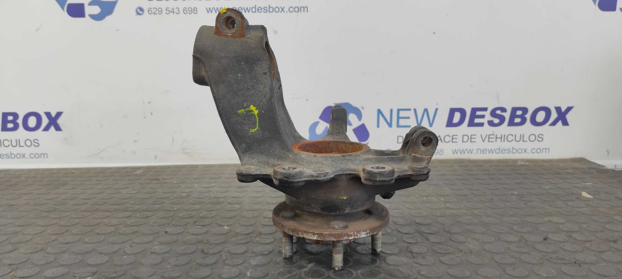 Recambio de MANGUETA DELANTERA DERECHA para FORD GRAND C-MAX Titanium UFDB referencia OEM IAM AV613K170   - BLANCO 3