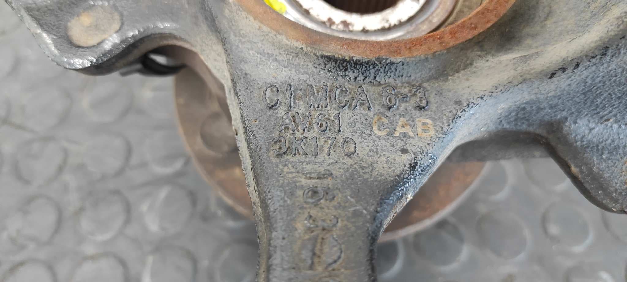 Recambio de MANGUETA DELANTERA DERECHA para FORD GRAND C-MAX Titanium UFDB referencia OEM IAM AV613K170   - BLANCO 4