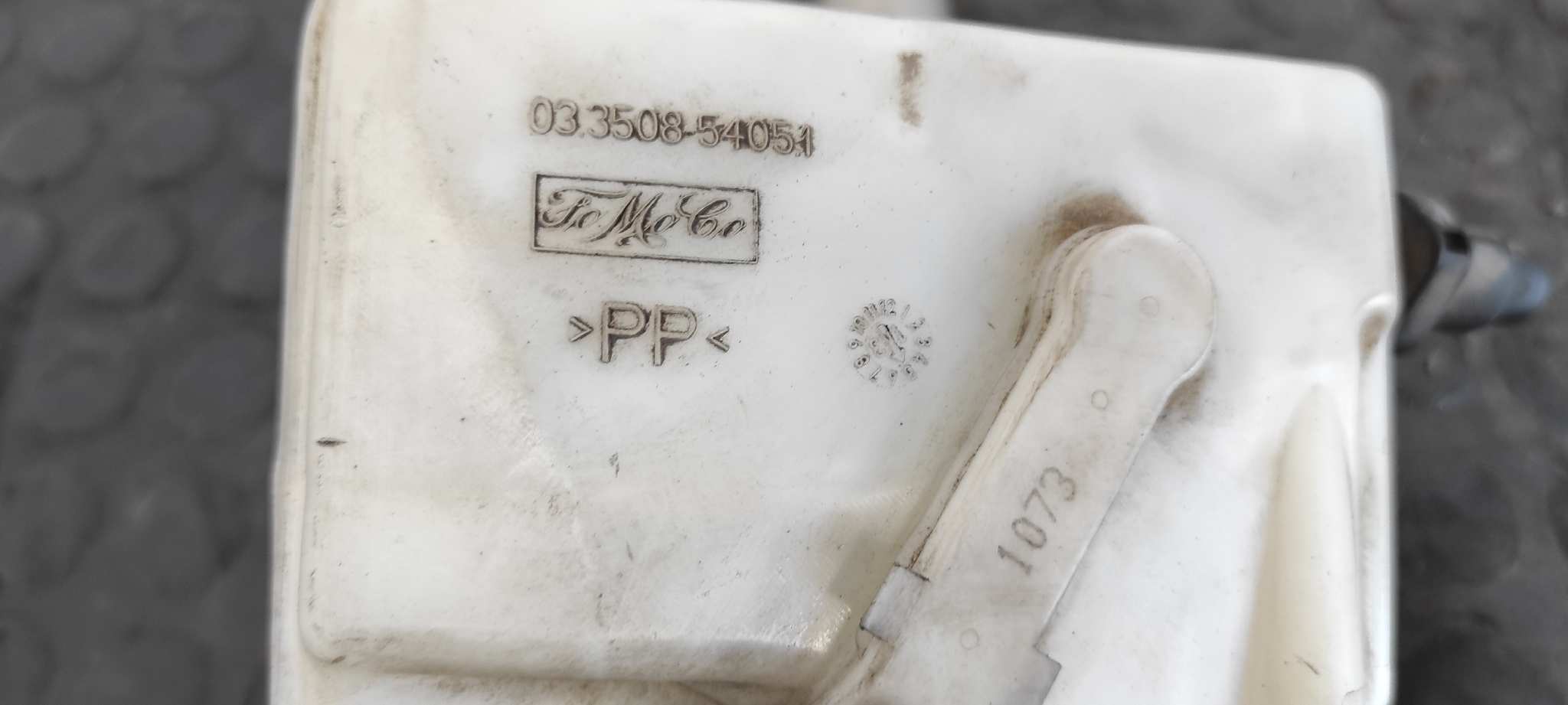 Recambio de BOMBA FRENO para FORD GRAND C-MAX UFDB referencia OEM IAM AV612140G   - BLANCO 2