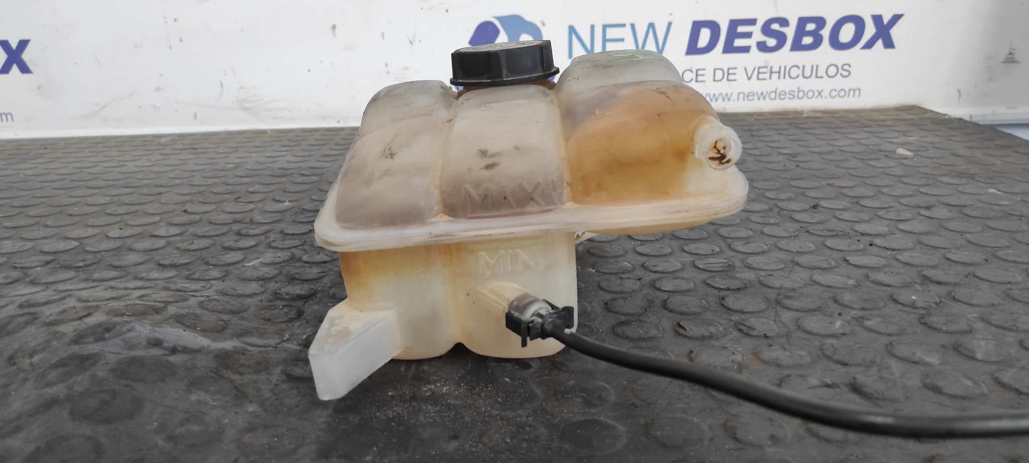 Recambio de DEPOSITO EXPANSION para FORD GRAND C-MAX Titanium UFDB referencia OEM IAM 8V618K218AE   - BLANCO 7