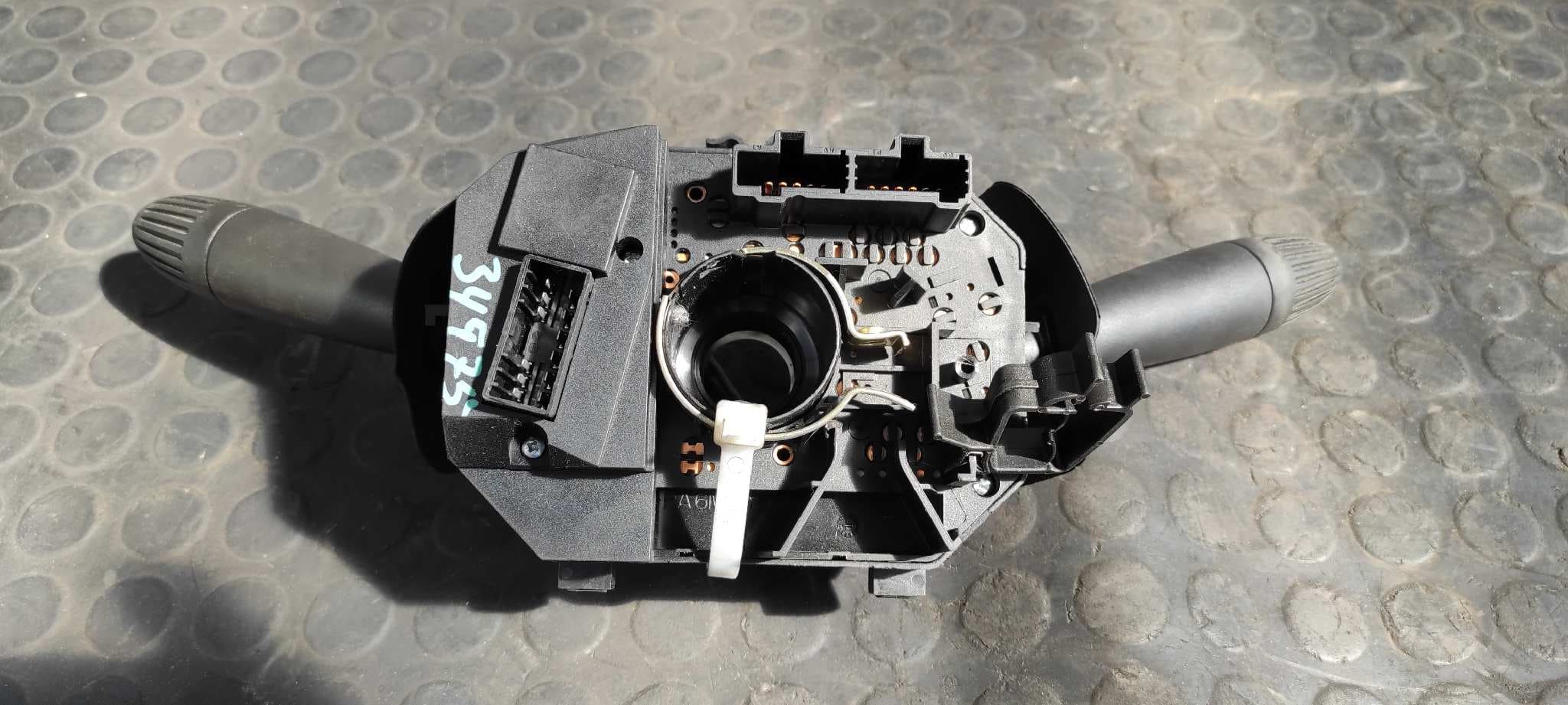 Recambio de MANDO MULTIFUNCION para FIAT PUNTO BERLINA (188) 1.2 16V ELX 188A5000 referencia OEM IAM A223   - AZUL 3