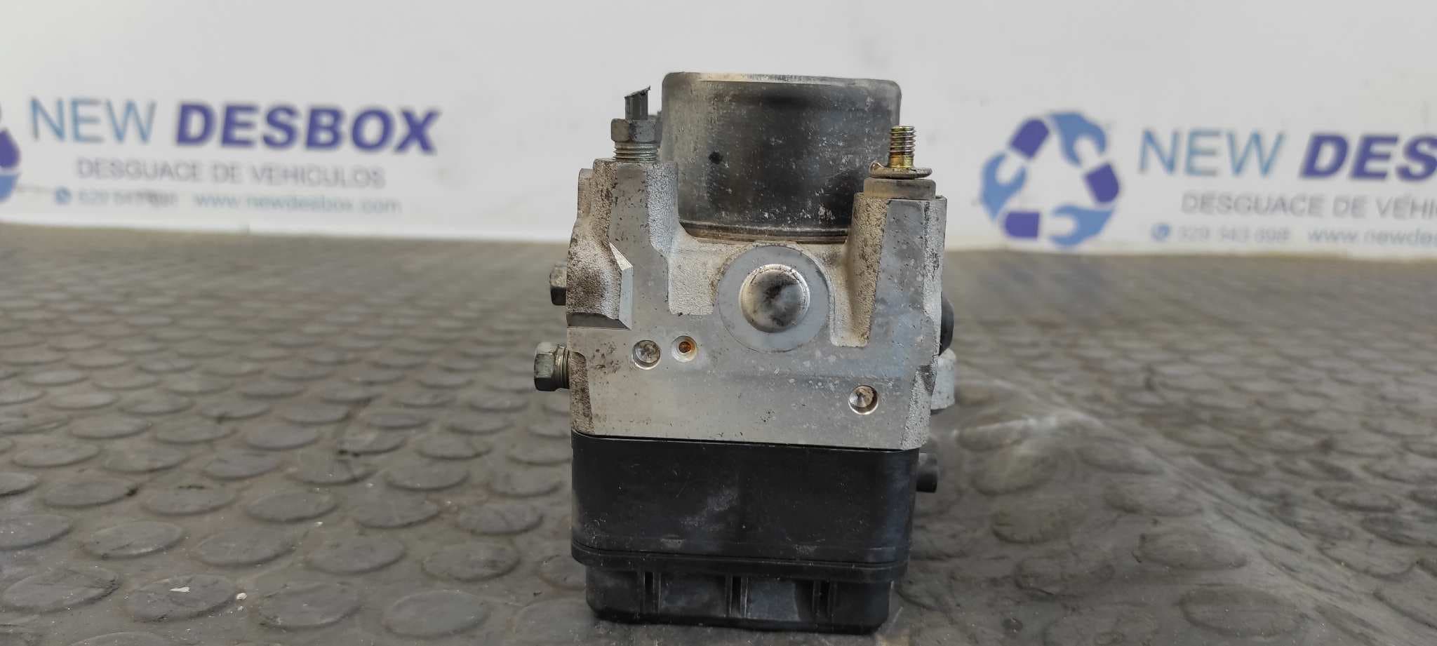 Recambio de ABS para TOYOTA RAV 4 (A2) 1AZFE referencia OEM IAM 4451042080   - GRIS PLATA 3