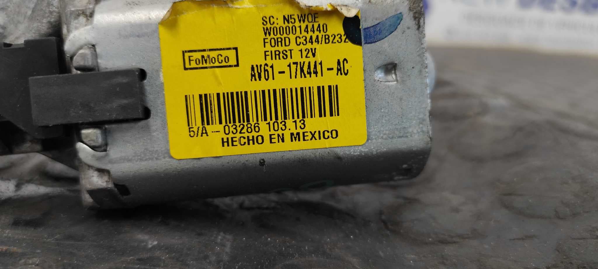 Recambio de MOTOR LIMPIA TRASERO para FORD GRAND C-MAX UFDB referencia OEM IAM AV6117K441AC   - BLANCO 2
