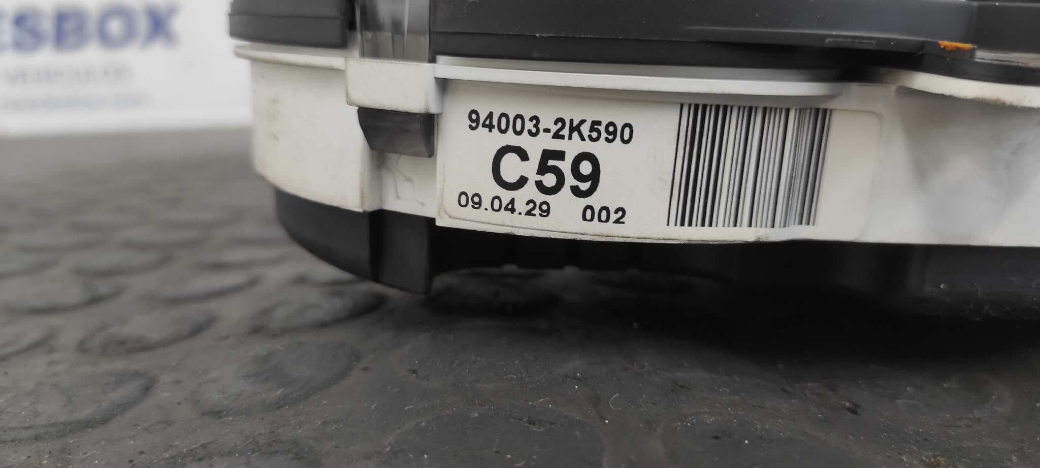 Recambio de CUADRO INSTRUMENTOS para KIA SOUL D4FB referencia OEM IAM 940032K590   - BLANCO 4