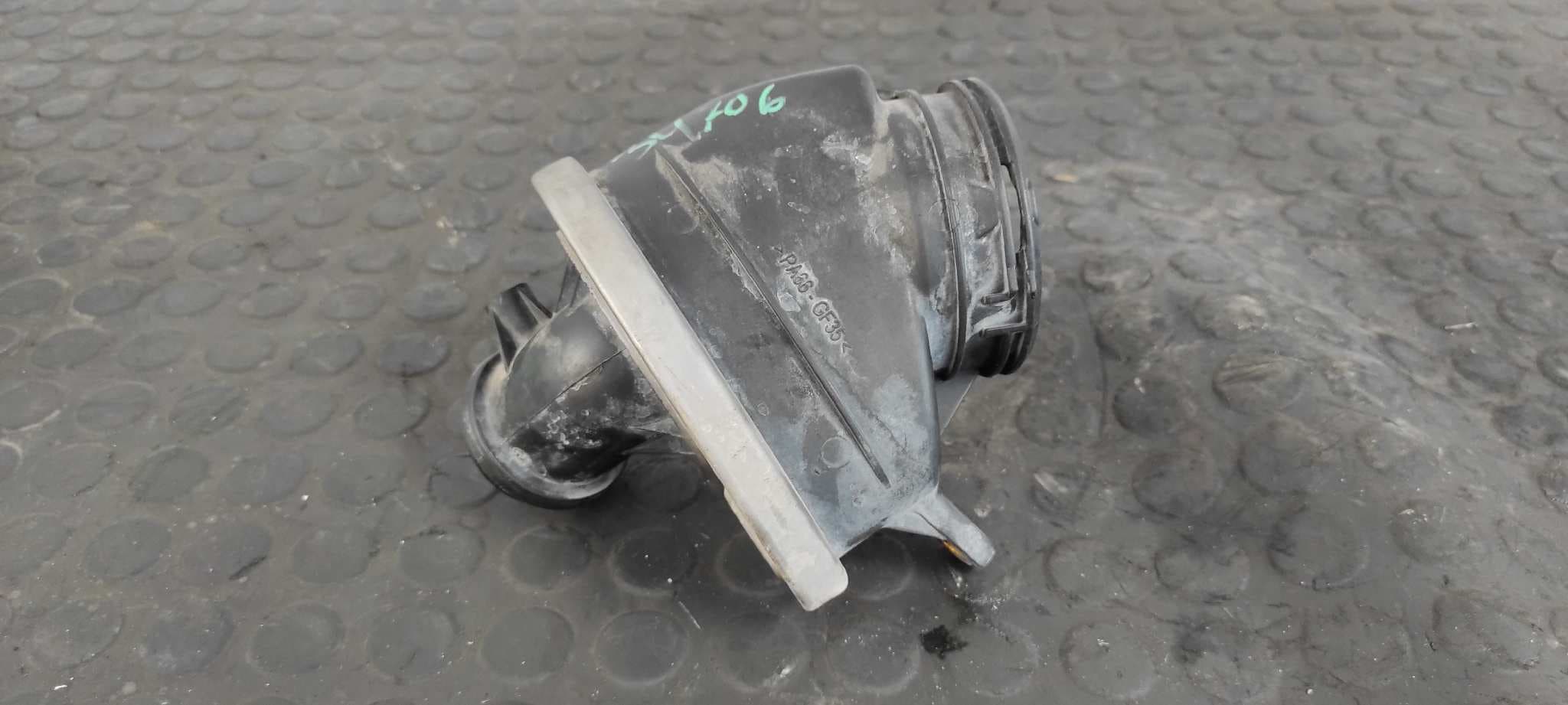 Recambio de TUBO PRESION TURBOCOMPRESOR para MERCEDES-BENZ CLASE C (W204) BERLINA 2.2 CDI CAT OM646811 referencia OEM IAM A6460981007   - BLANCO 5