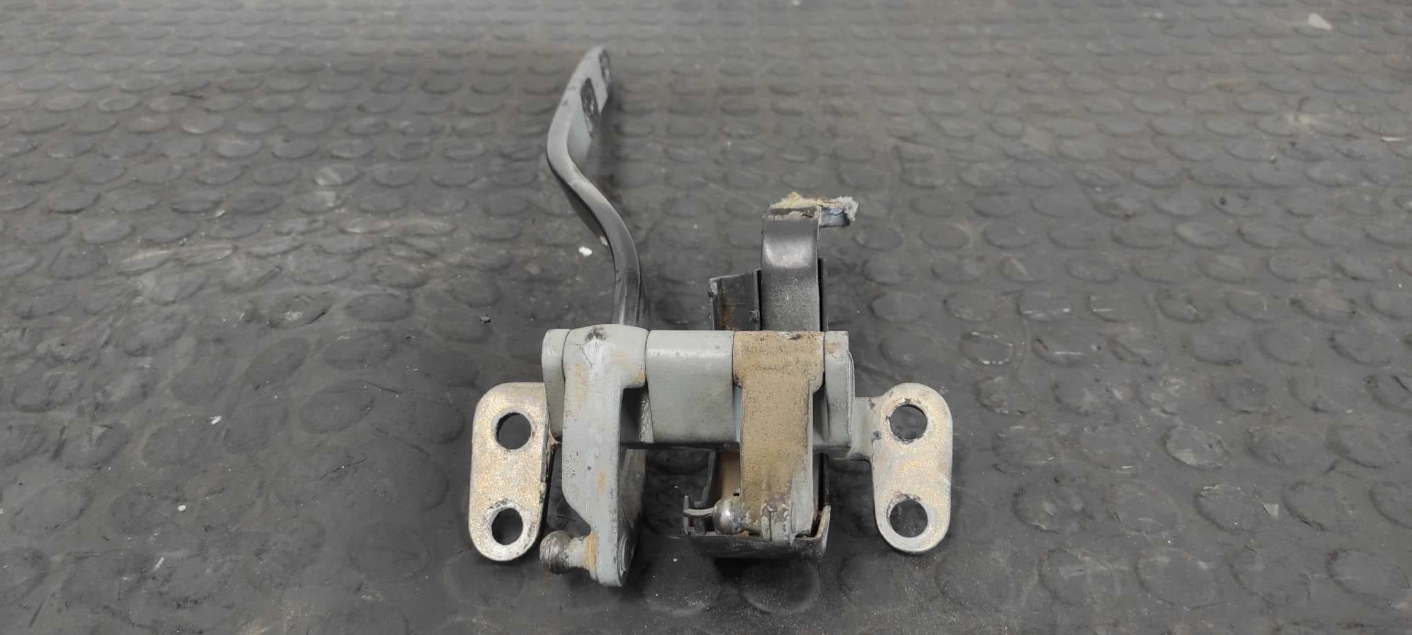 Recambio de PORTON TRASERO para VOLKSWAGEN TOUAREG (7LA) TDI R5 BAC referencia OEM IAM 7L6827302B   - NEGRO 2