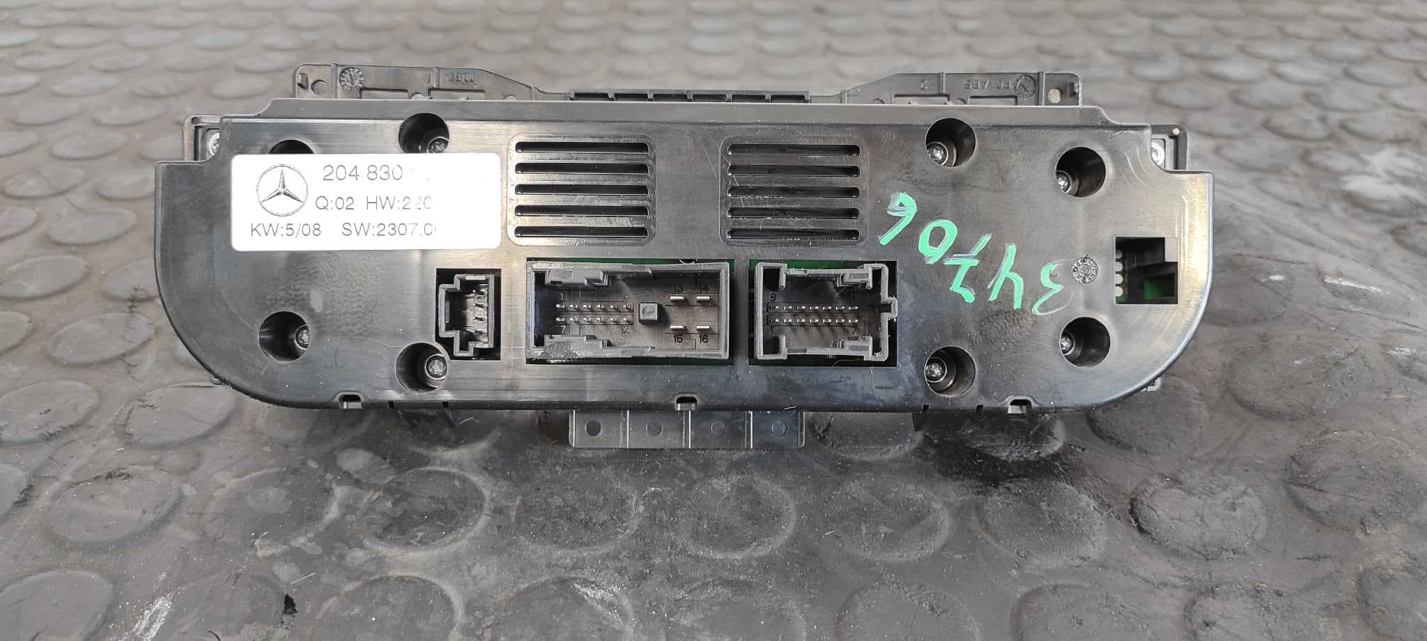 Recambio de MANDO CLIMATIZADOR para MERCEDES-BENZ CLASE C (W204) BERLINA 2.2 CDI CAT OM646811 referencia OEM IAM 2048309885   - BLANCO 6