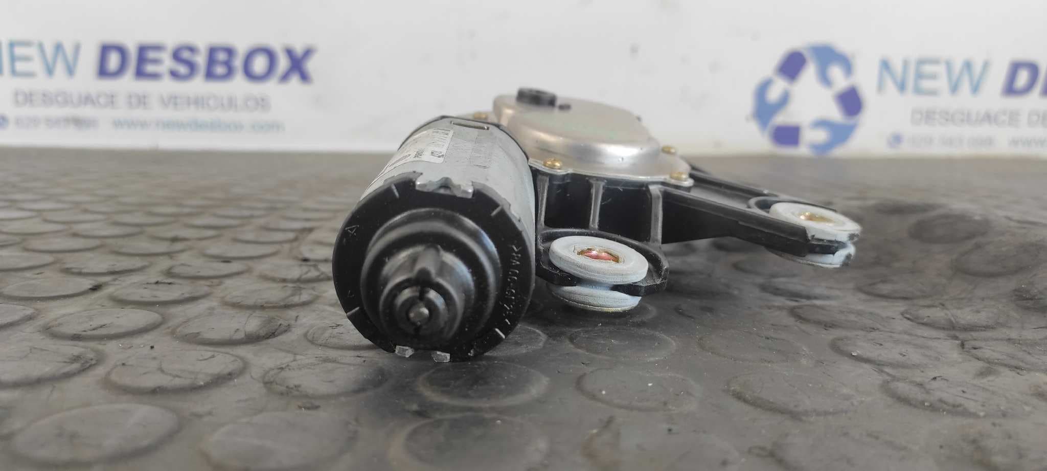 Recambio de MOTOR LIMPIA TRASERO para VOLKSWAGEN TOUAREG (7LA) TDI R5 BAC referencia OEM IAM 7L0955712B   - NEGRO 7