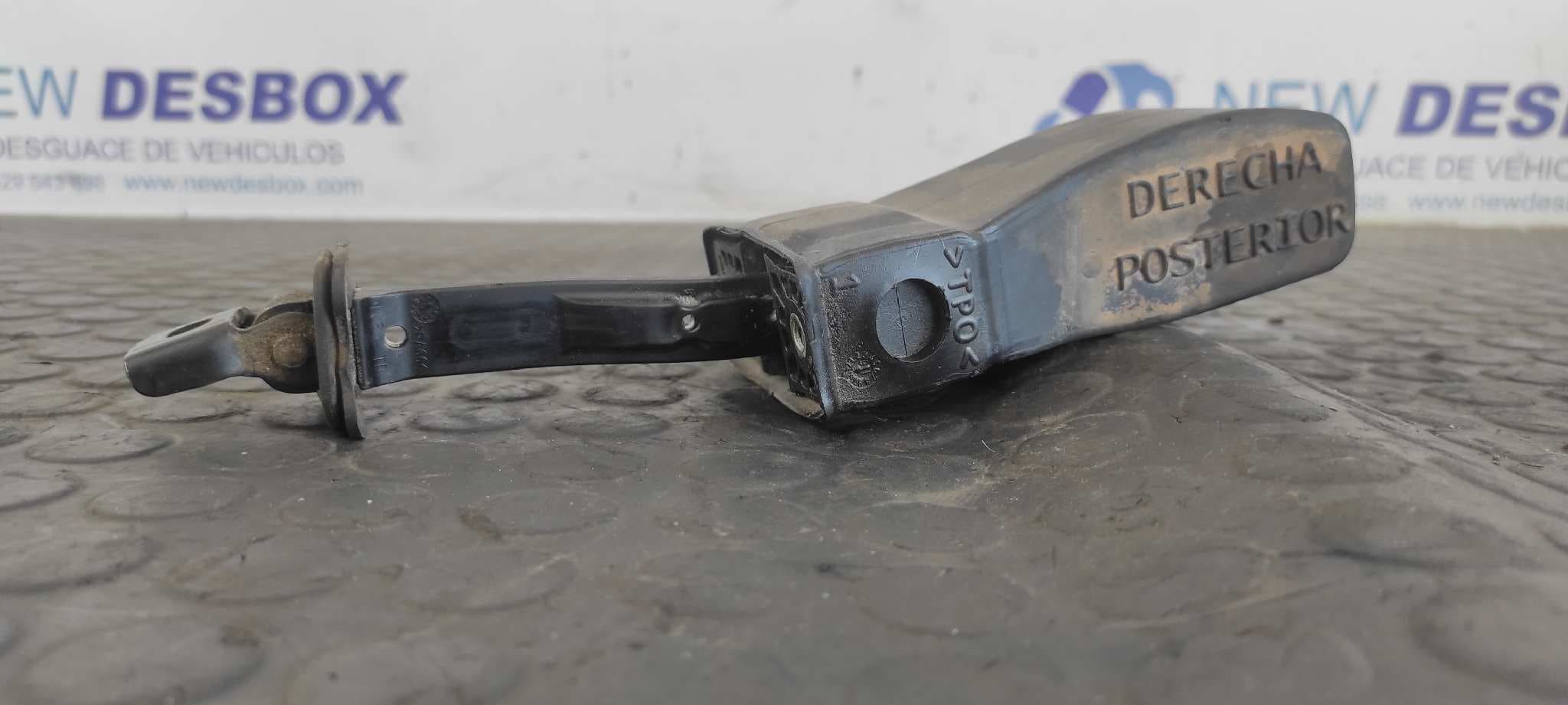 Recambio de RETENEDOR PUERTA DERECHA para SEAT IBIZA SC (6P5) FR Crono CUT referencia OEM IAM 6J4839249B   - BLANCO