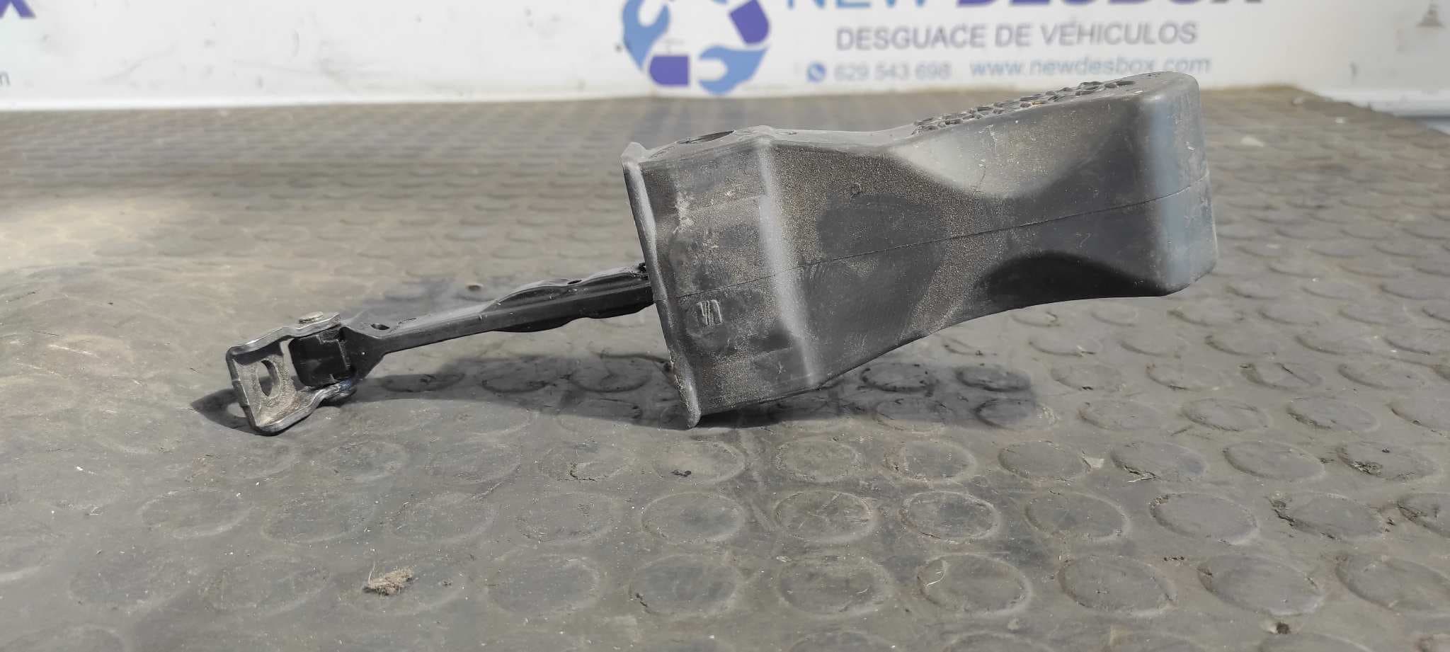 Recambio de RETENEDOR PUERTA IZQUIERDA  para SEAT IBIZA SC (6P5) FR Crono CUT referencia OEM IAM 6J0837249D   - BLANCO 6