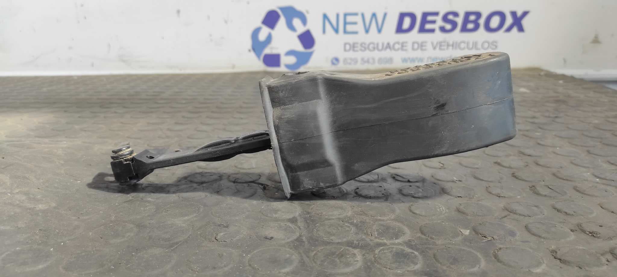 Recambio de RETENEDOR PUERTA IZQUIERDA  para SEAT IBIZA SC (6P5) FR Crono CUT referencia OEM IAM 6J0837249D   - BLANCO 2