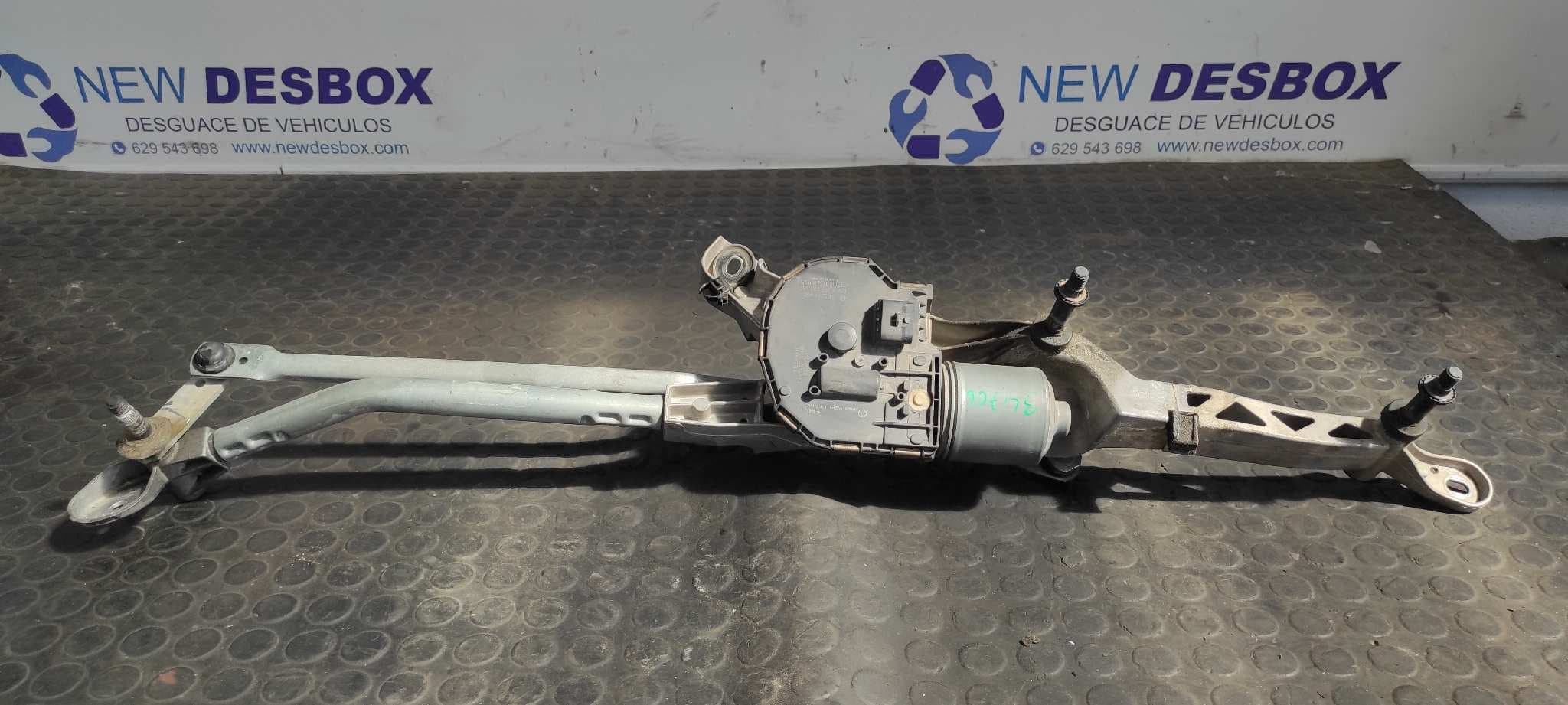 Recambio de MOTOR LIMPIA DELANTERO para MERCEDES-BENZ CLASE C (W204) BERLINA 2.2 CDI CAT OM646811 referencia OEM IAM 1397220567   - BLANCO