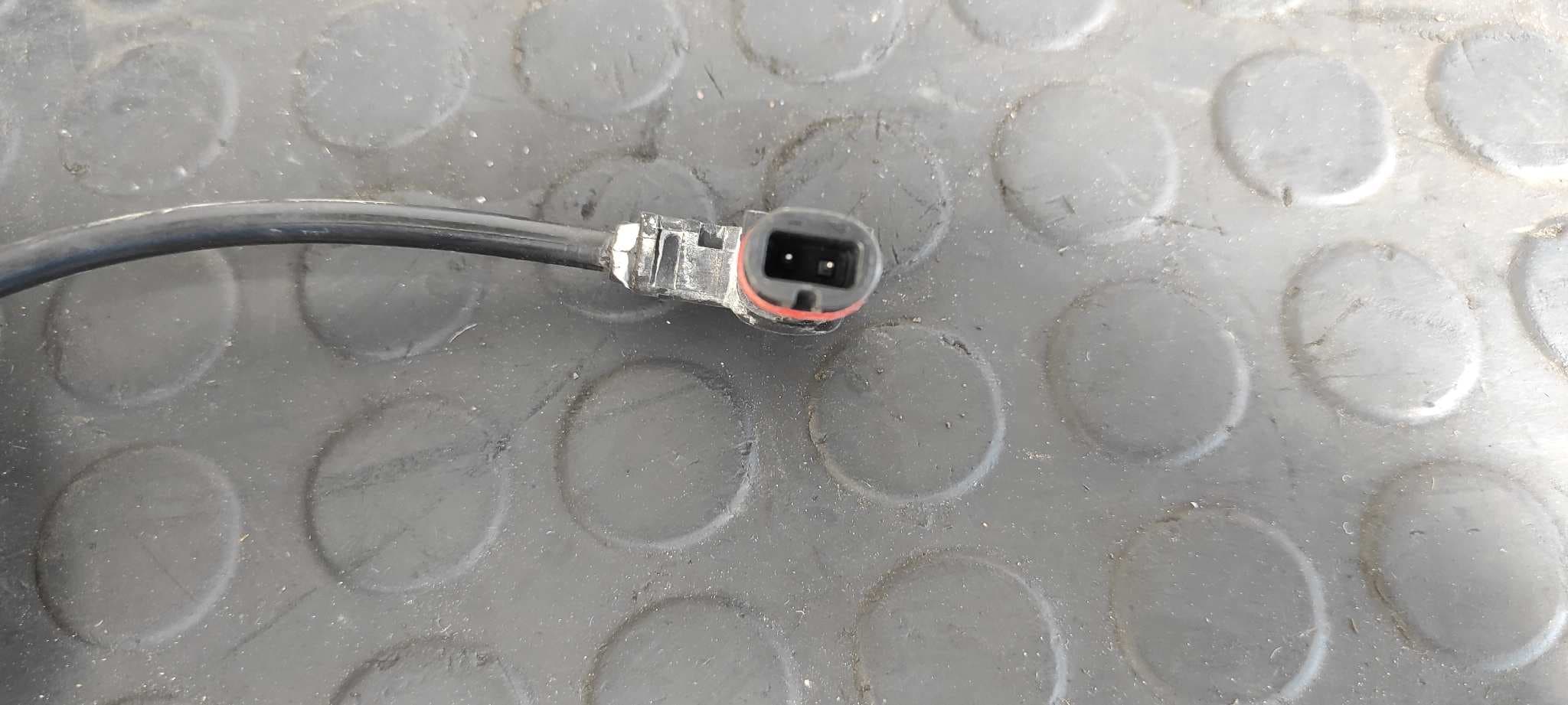Recambio de MANGUETA DELANTERA IZQUIERDA para MERCEDES-BENZ CLASE C (W204) BERLINA 2.2 CDI CAT OM646811 referencia OEM IAM 20401 29   - BLANCO 2