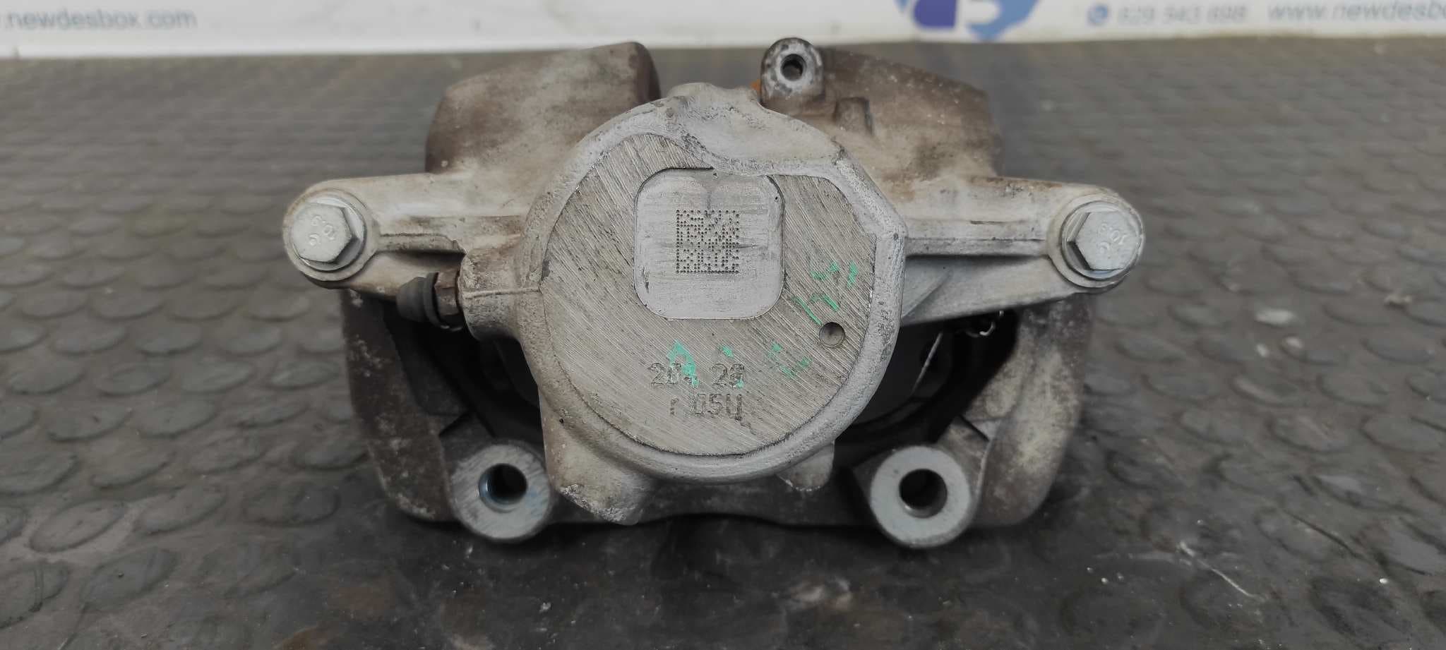 Recambio de PINZA DE FRENO DELANTERA DERECHA para MERCEDES-BENZ CLASE C (W204) BERLINA OM646811 referencia OEM IAM 204 26 05U   - BLANCO 4