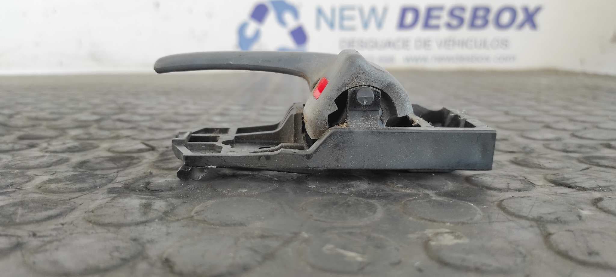 Recambio de MANETA INTERIOR TRASERA IZQUIERDA para TOYOTA RAV 4 (A2) 2.0 16V CAT 1AZFE referencia OEM IAM 6920630150   - GRIS PLATA 2