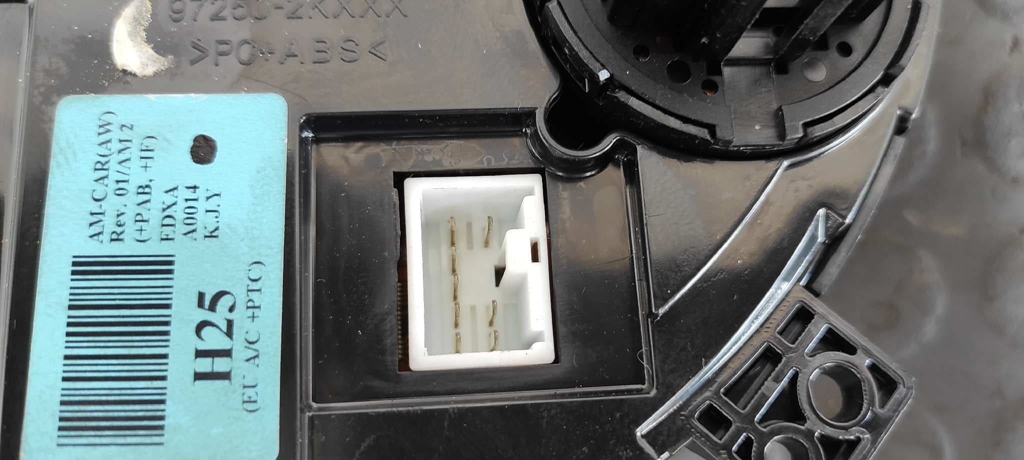 Recambio de MANDO CLIMATIZADOR para KIA SOUL D4FB referencia OEM IAM 972502KXXX   - BLANCO 7