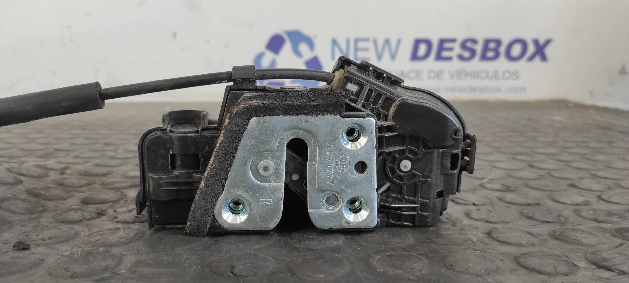 Recambio de CERRADURA PUERTA DELANTERA DERECHA para KIA SOUL 1.6 CRDi CAT D4FB referencia OEM IAM DK1   - BLANCO 3
