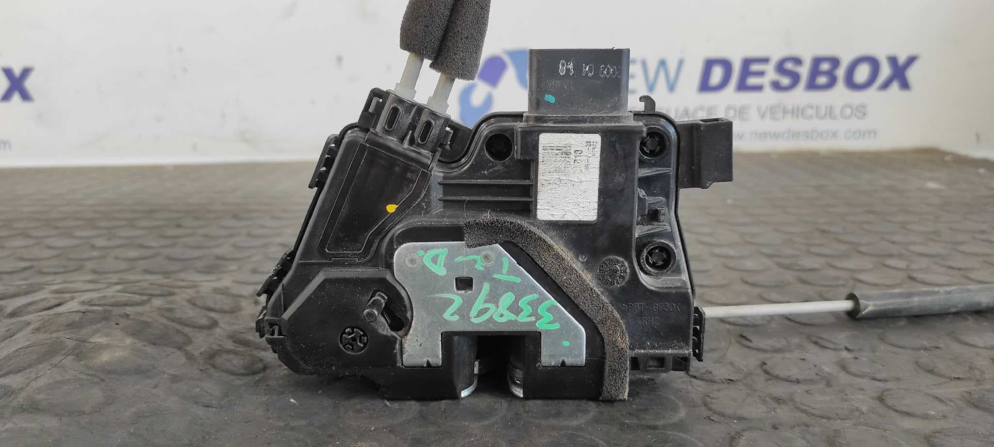 Recambio de CERRADURA PUERTA TRASERA DERECHA para KIA SOUL 1.6 CRDi CAT D4FB referencia OEM IAM A045777   - BLANCO 6