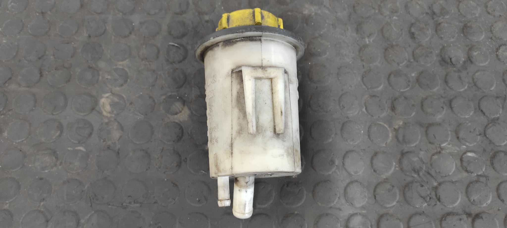 Recambio de DEPOSITO SERVO para FORD TRANSIT CAJA ABIERTA '06 FT 330 K   Cabina simple, corta H9FB referencia OEM IAM YC153R700AA   - BLANCO 2