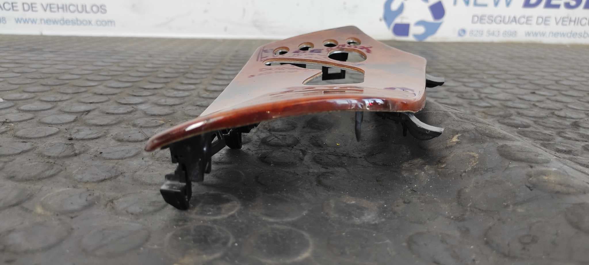 Recambio de MOLDURA para MERCEDES-BENZ CLASE CL (W215) COUPE 500 (215.375) M113960 referencia OEM IAM    - NEGRO 4