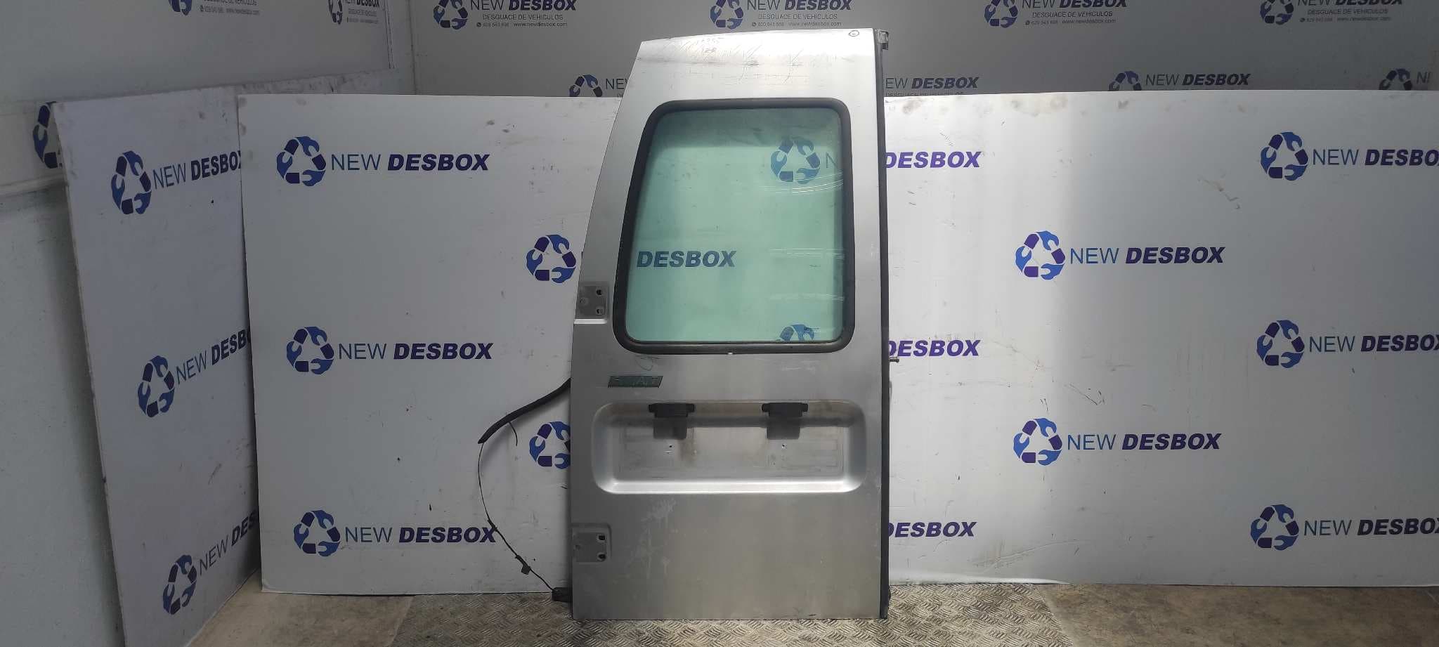 Recambio de PUERTA TRASERA IZQUIERDA para FIAT SCUDO (222) 1.9 TD Familiar (5 asientos) D8B referencia OEM IAM    - BLANCO