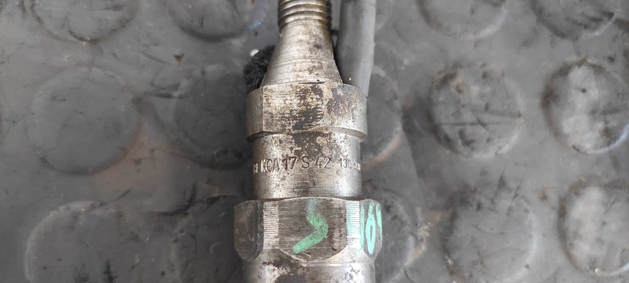 Recambio de INYECTOR para NISSAN TERRANO/TERRANO.II (R20) Comfort TD27 referencia OEM IAM KCA17S42   - BLANCO 3