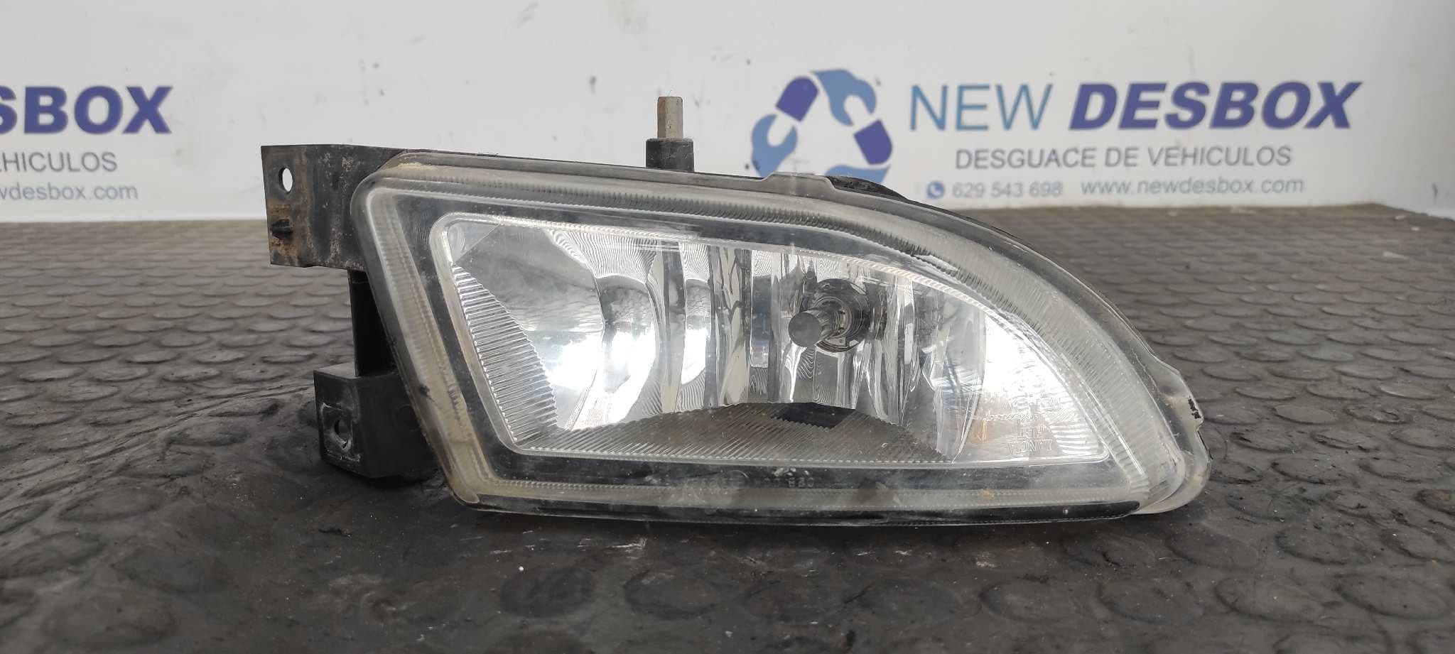 Recambio de FARO ANTINIEBLA DERECHO para FIAT BRAVO (198) 1.6 16V Multijet Easy (77kW) 198A3000 referencia OEM IAM 51775551   - ROJO
