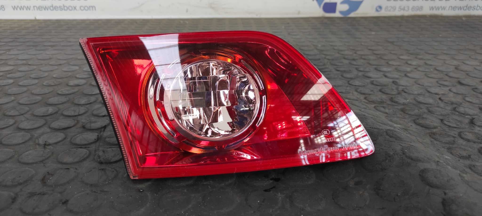 Recambio de PILOTO PORTON IZQUIERDO para INFINITI FX FX45 referencia OEM IAM 26549CG00A
