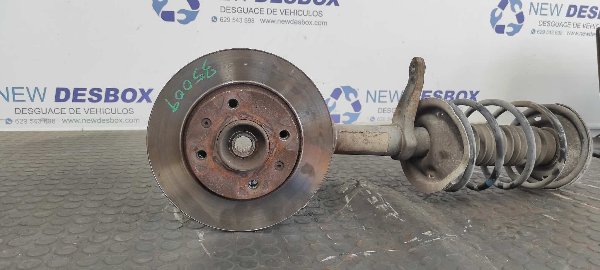 Recambio de MANGUETA DELANTERA DERECHA para PEUGEOT 106 (S1) Kid VJZ referencia OEM IAM    - VERDE 3