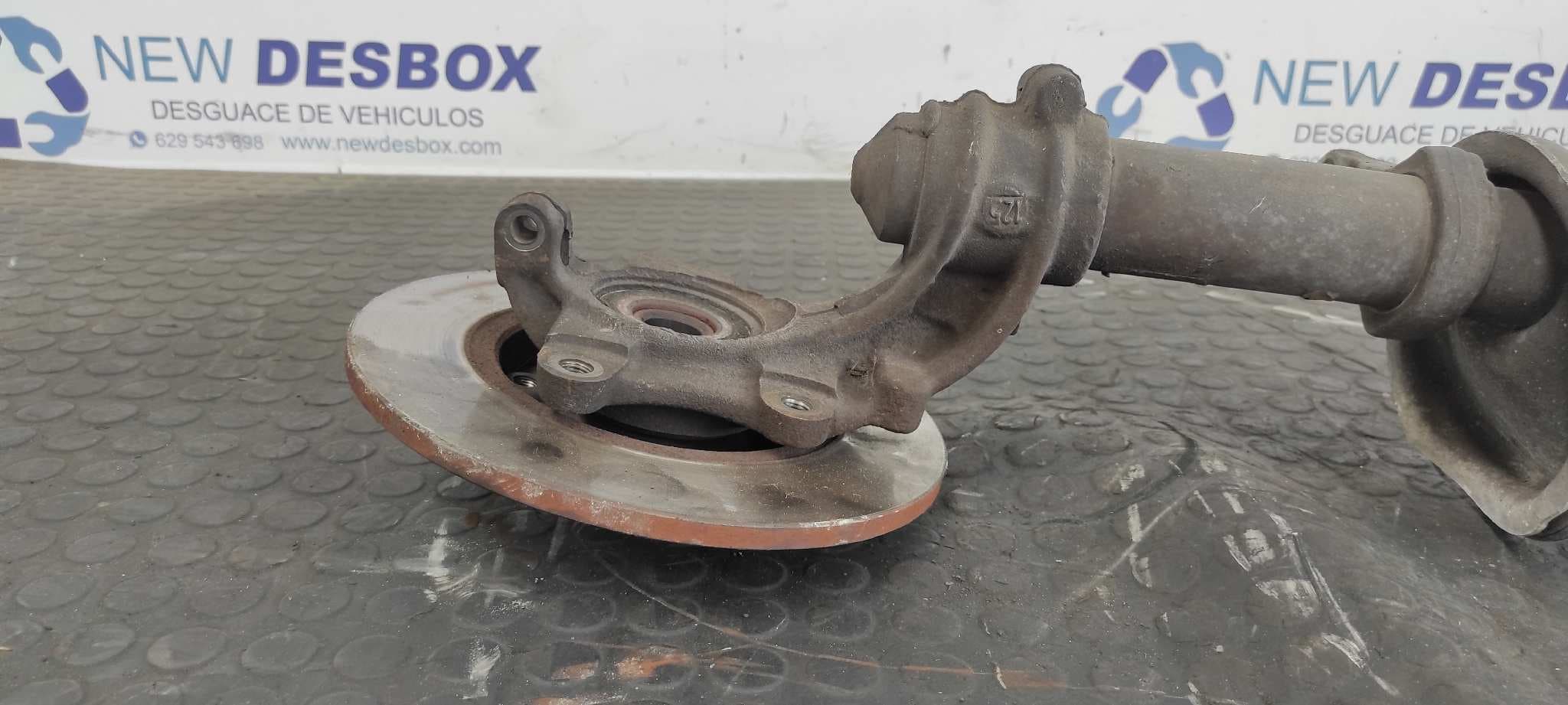 Recambio de MANGUETA DELANTERA IZQUIERDA para PEUGEOT 106 (S1) Kid VJZ referencia OEM IAM    - VERDE 5