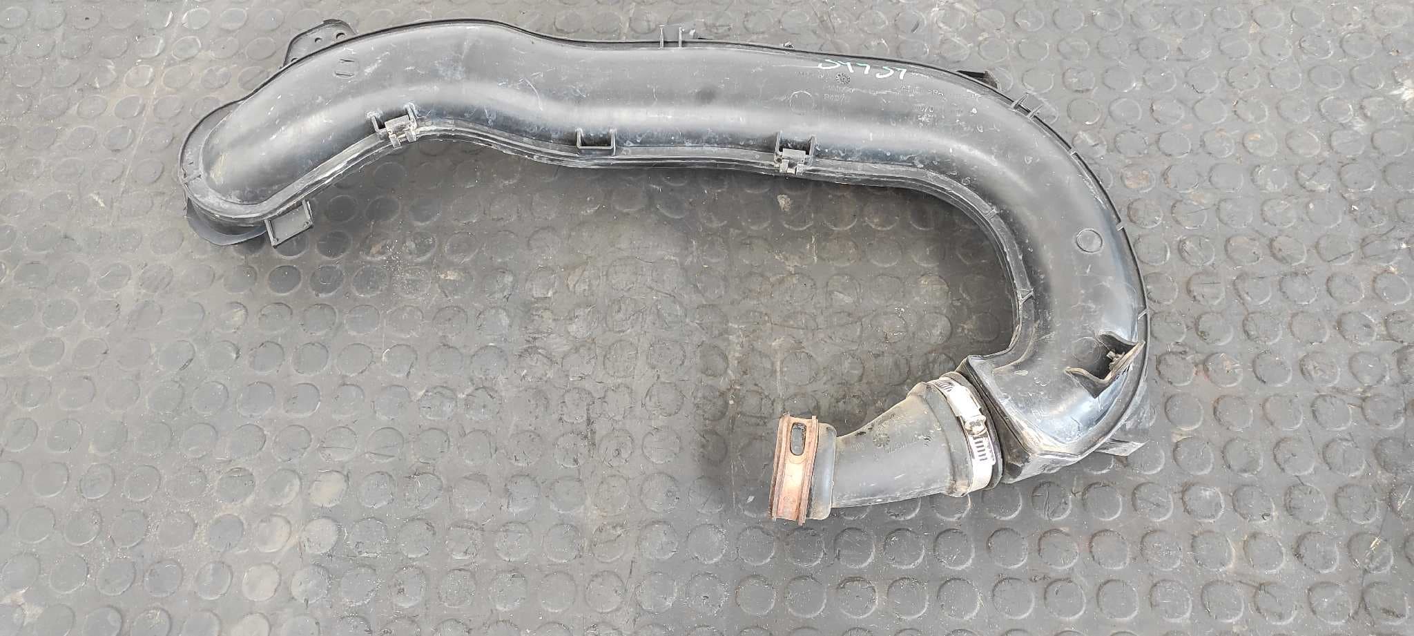 Recambio de TUBO para FORD GRAND C-MAX Titanium UFDB referencia OEM IAM AV619C623B   - BLANCO