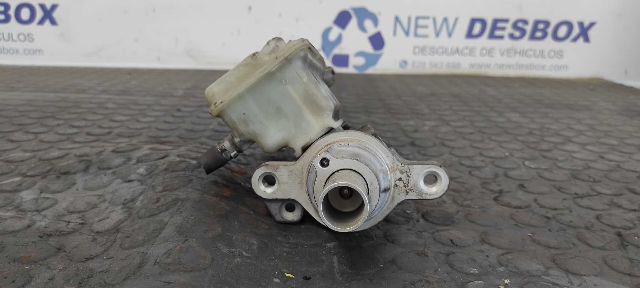 Recambio de BOMBA FRENO para RENAULT MEGANE II BERLINA 5P Dynamique F9QE8 referencia OEM IAM 0204051266   - BLANCO