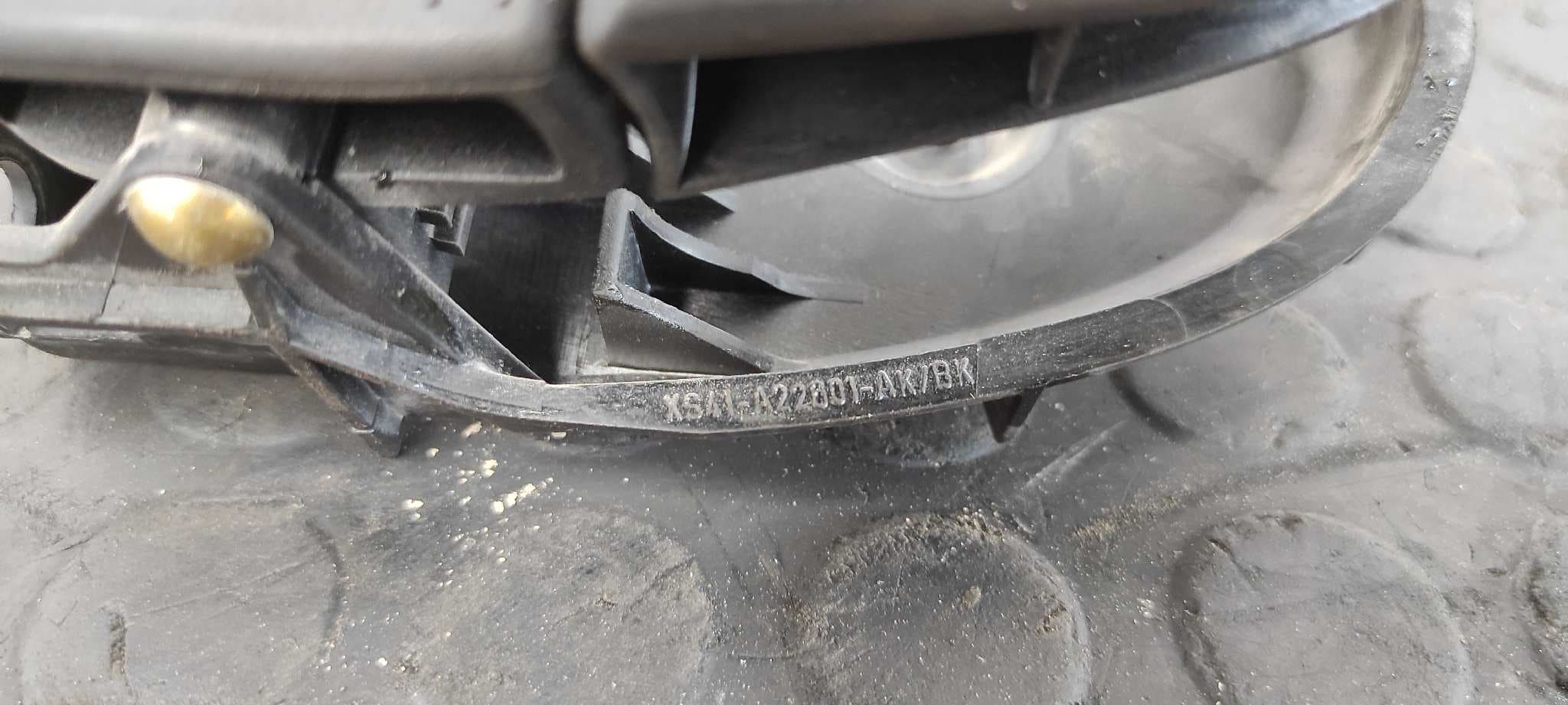 Recambio de MANETA DELANTERA IZQUIERDA para FORD FOCUS BERLINA (CAK) Ambiente FYDA referencia OEM IAM XS41A22601AK   - GRIS 2