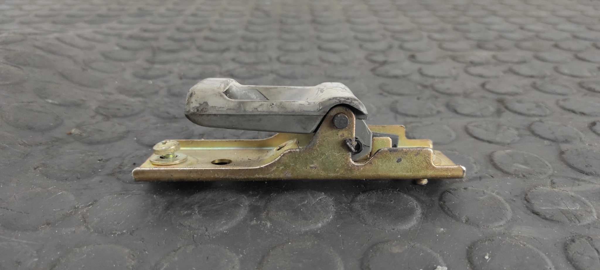 Recambio de MANETA INTERIOR DELANTERA DERECHA para NISSAN PATROL (K/W160) referencia OEM IAM 2